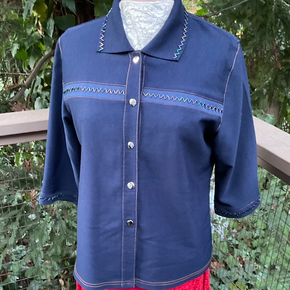VTG  stretch Denim look blue western lightweight collared cuffs beads snap top M - Picture 5 of 12